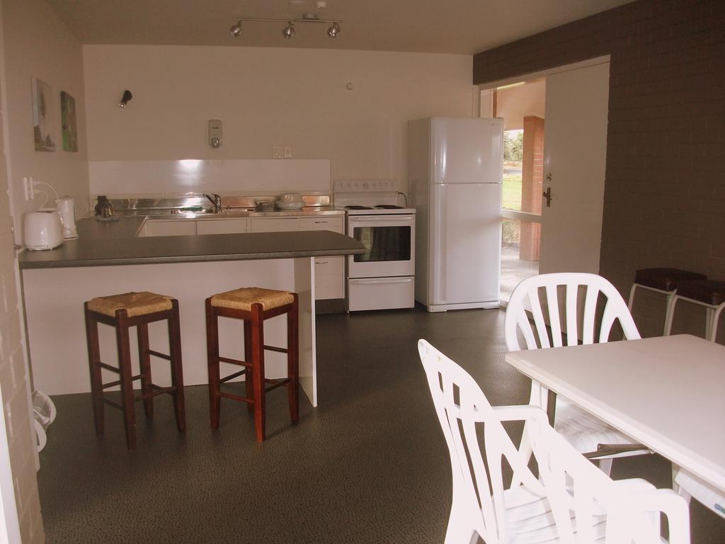 Gasthaus Lavalla Estate Tuakau Zimmer foto